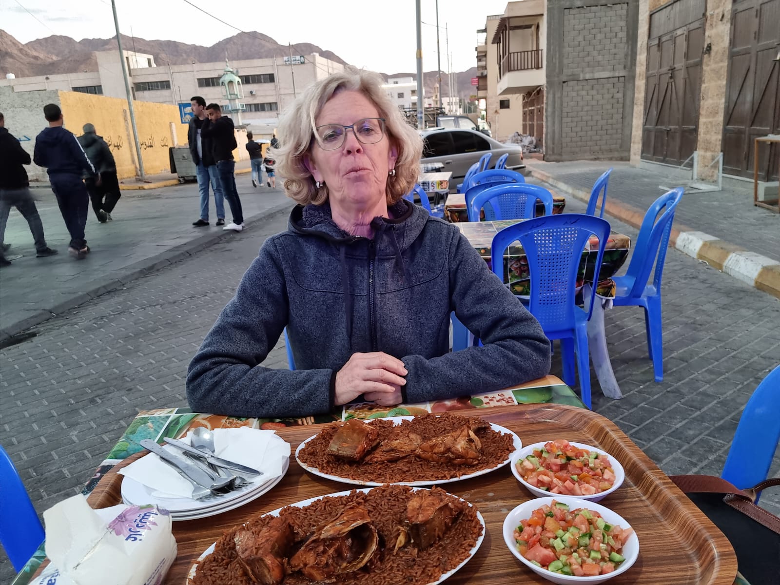 Solo traveler enjoying a local meal in Aqaba